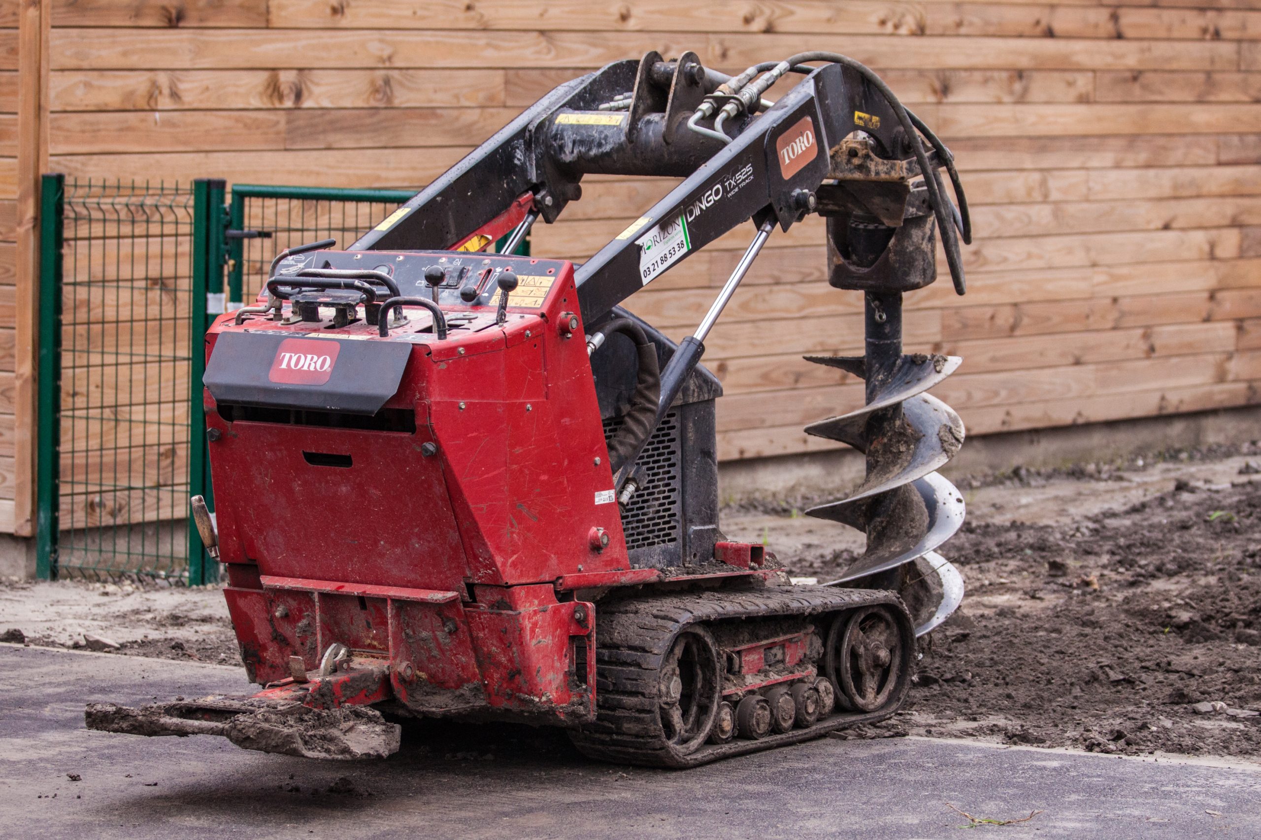 Jaune = mini pelle 2,5T